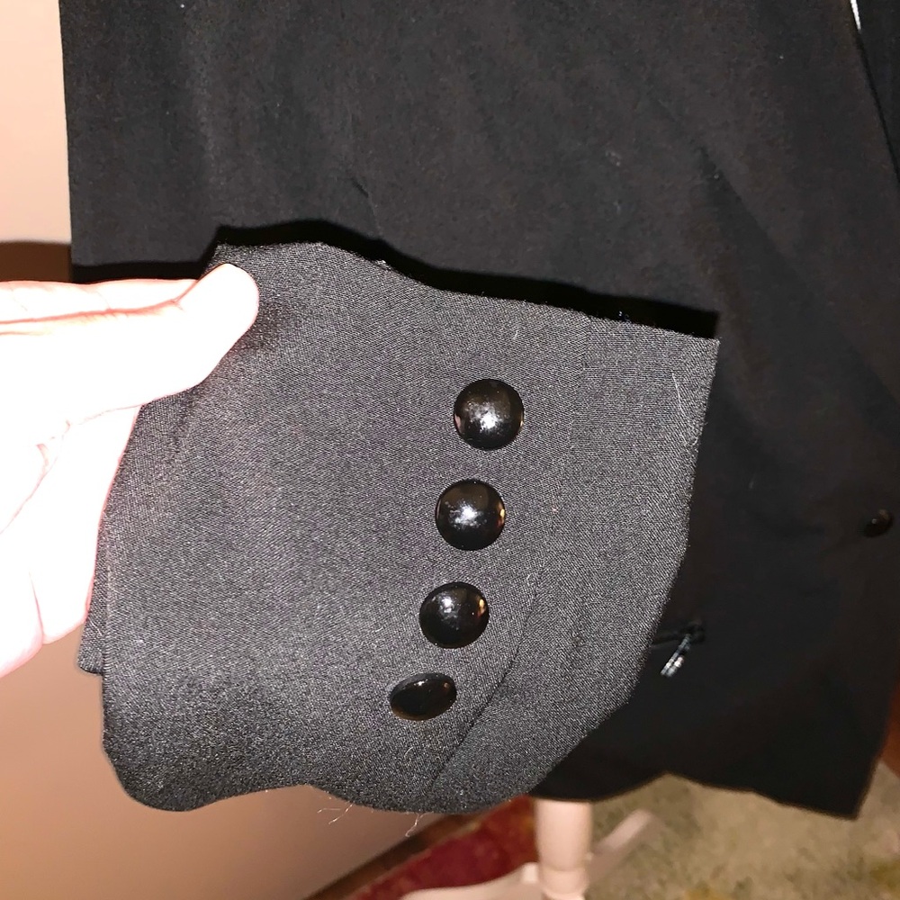 Stella Luce Elegant Black Blazer - Picture 6 of 7